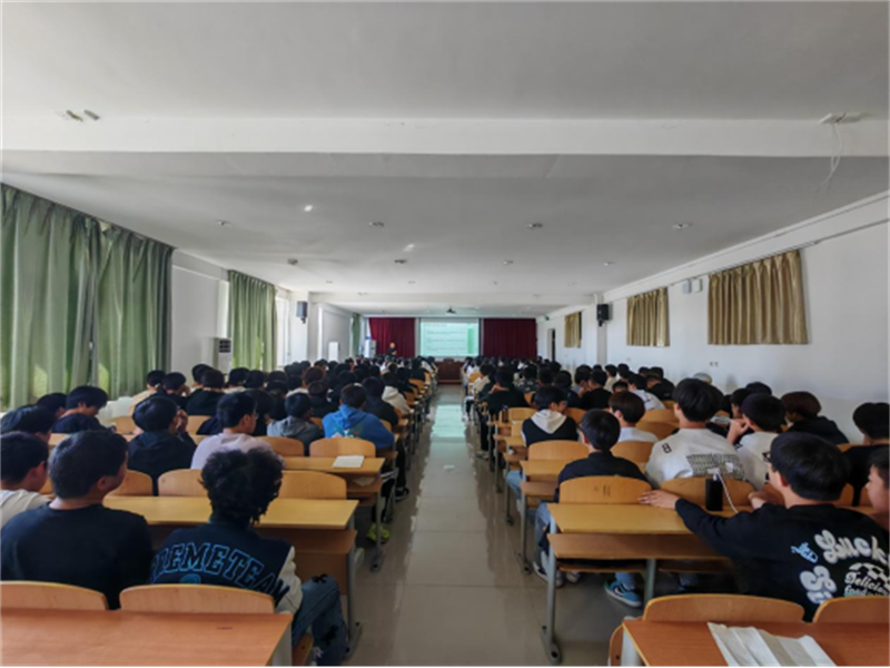 “繪就專業(yè)藍(lán)圖,啟航學(xué)業(yè)新程”—機電工程系開展2025級學(xué)生專業(yè)介紹(2)309.png “繪就專業(yè)藍(lán)圖,啟航學(xué)業(yè)新程”—機電工程系開展2025級學(xué)生專業(yè)介紹(2)309.png
