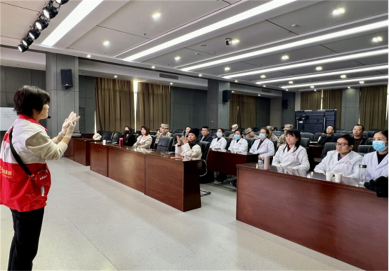 12-11(�����?��(y��ng)�����o(h��)��Ӗ(x��n)�x�ܽ��T�?���ΌW(xu��)Ժ��ȫ���ϡ��������мtʮ�֕��M(j��n)У�?- ����488.png