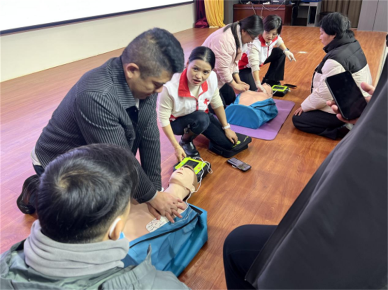 12-11(�����?��(y��ng)�����o(h��)��Ӗ(x��n)�x�ܽ��T�?���ΌW(xu��)Ժ��ȫ���ϡ��������мtʮ�֕��M(j��n)У�?- ����1350.png